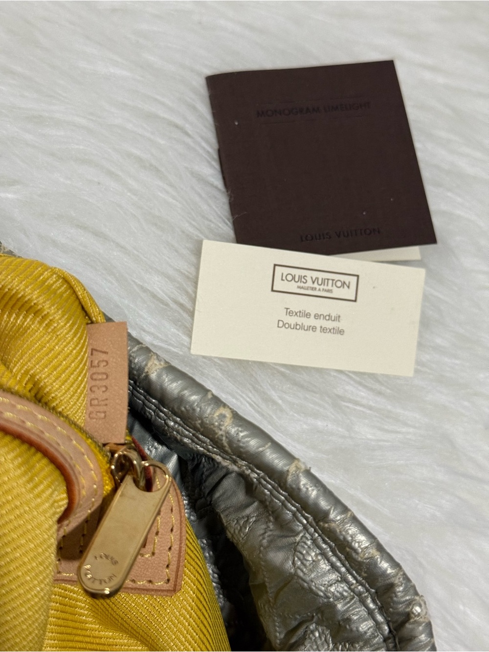 Louis Vuitton Metallic Monogram Limelight GM Clutch Bag (Oversized Silver Pearl) - Picture 14 of 14